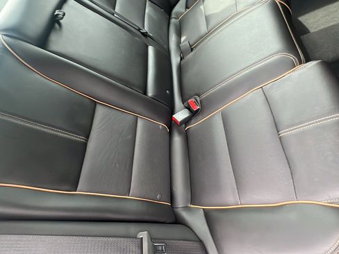 Used 2017 Chevrolet Impala Premier w/ Enhanced Convenience Package FWD image 18
