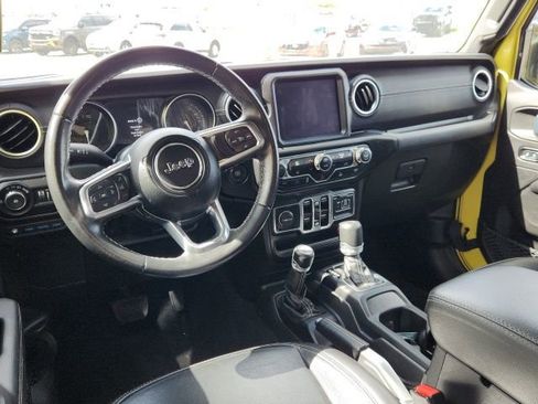 Used 2022 Jeep Wrangler Unlimited Sahara image 8