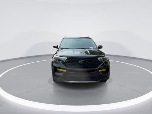 Used 2023 Ford Explorer XLT w/ Equipment Group 202A RWD image 5