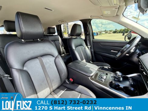 Used 2025 MAZDA CX-90 3.3 Turbo w/ Select Package AWD/4WD image 25