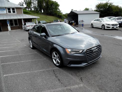 Used 2016 Audi A3 2.0T Premium image 7
