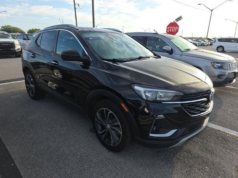 Used 2022 Buick Encore GX Select image 3