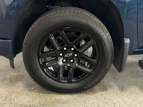 Used 2023 Chevrolet Silverado 1500 Custom w/ LPO, Dark Essentials Package AWD/4WD image 27