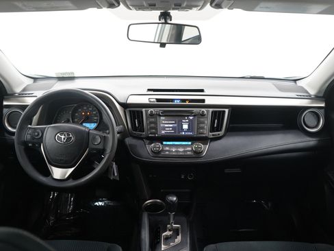 Used 2015 Toyota RAV4 XLE AWD/4WD image 13