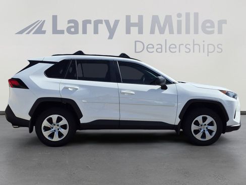 Certified 2021 Toyota RAV4 LE AWD/4WD image 6