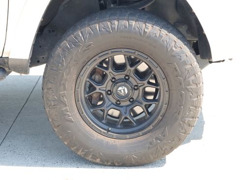 Used 2018 Toyota 4Runner SR5 Premium AWD/4WD image 11