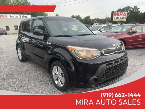 Used 2016 Kia Soul FWD image 1