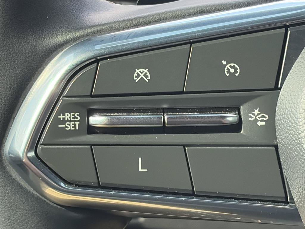 Used 2024 Chevrolet Traverse LT AWD/4WD image 12