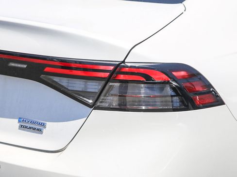 Used 2023 Honda Accord Touring image 9