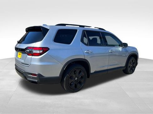 New 2026 Honda Pilot Black Edition image 8