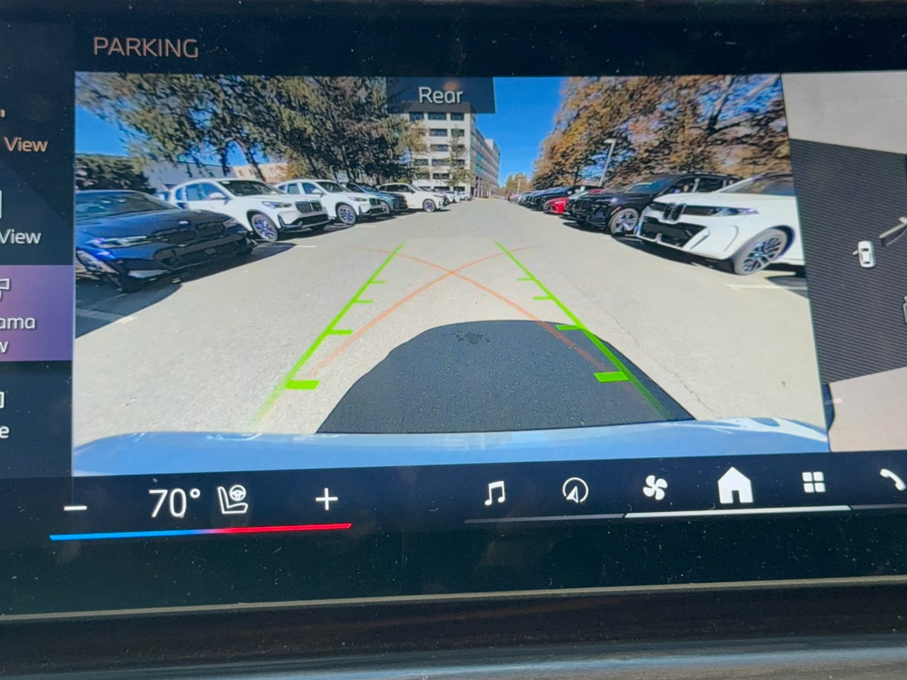 Used 2024 BMW i7 xDrive60 w/ Premium Package AWD/4WD image 24