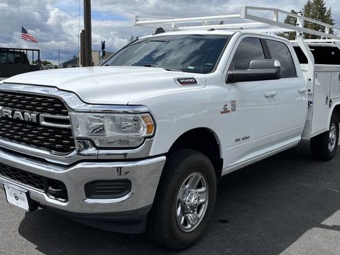 Used 2022 RAM 3500 Big Horn AWD/4WD image 1