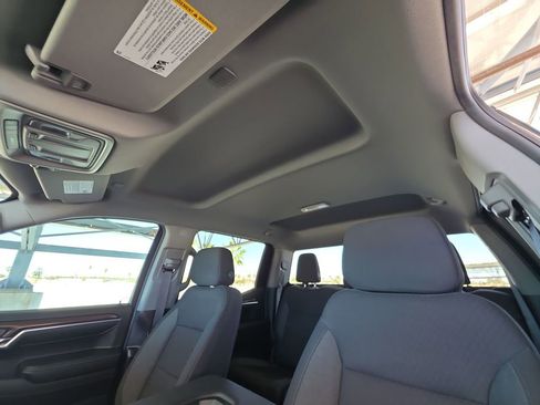 Used 2024 Chevrolet Silverado 1500 LT image 19