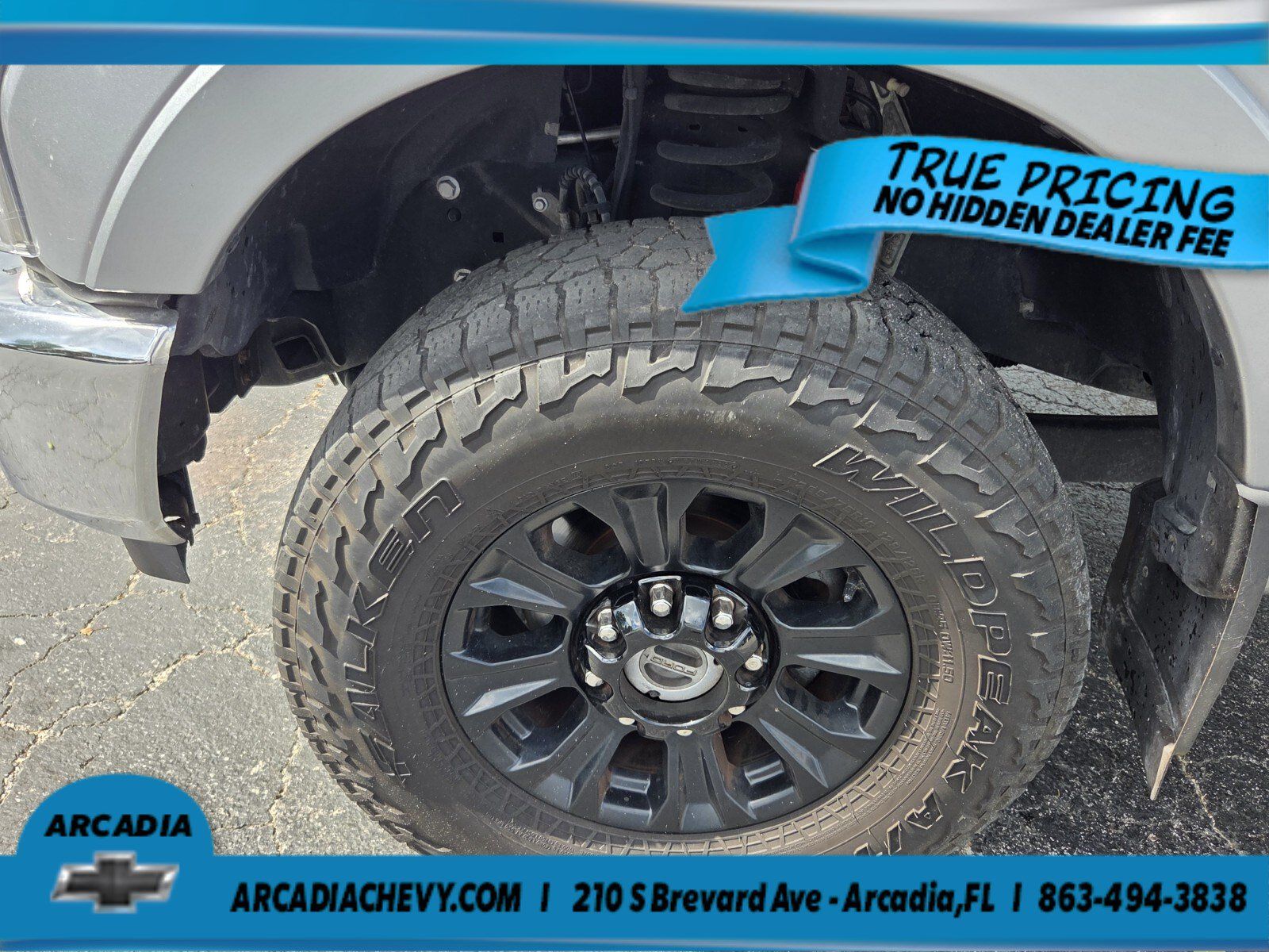 Used 2022 Ford F350 Lariat w/ Tremor Off-Road Package AWD/4WD image 18