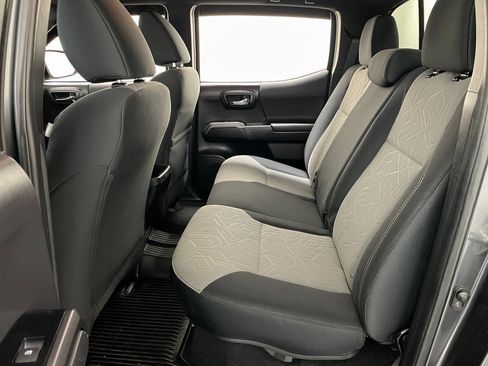 Used 2023 Toyota Tacoma TRD Off-Road image 41