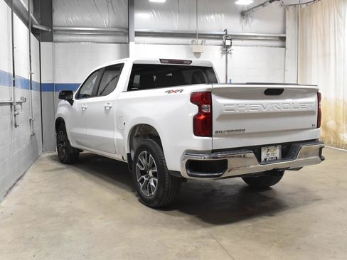 Used 2023 Chevrolet Silverado 1500 LT AWD/4WD image 25