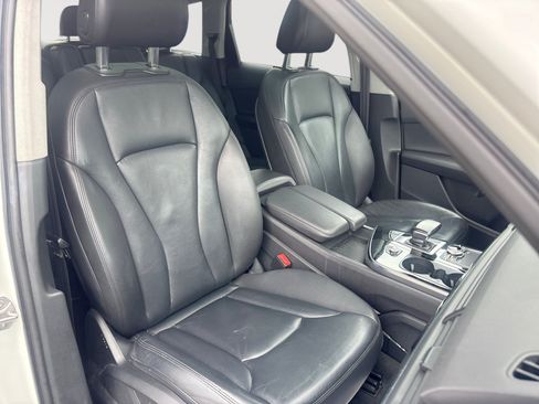Used 2019 Audi Q7 3.0T Premium Plus AWD/4WD image 28