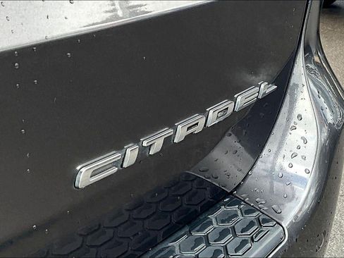 Used 2015 Dodge Durango Citadel w/ Technology Group image 8