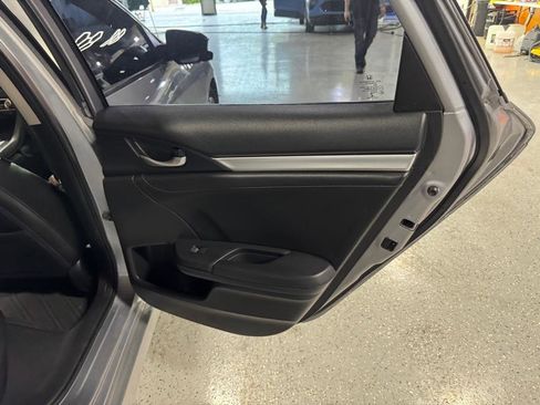 Used 2016 Honda Civic EX-L image 18