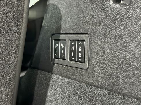 Used 2024 Cadillac XT6 Premium Luxury FWD image 42