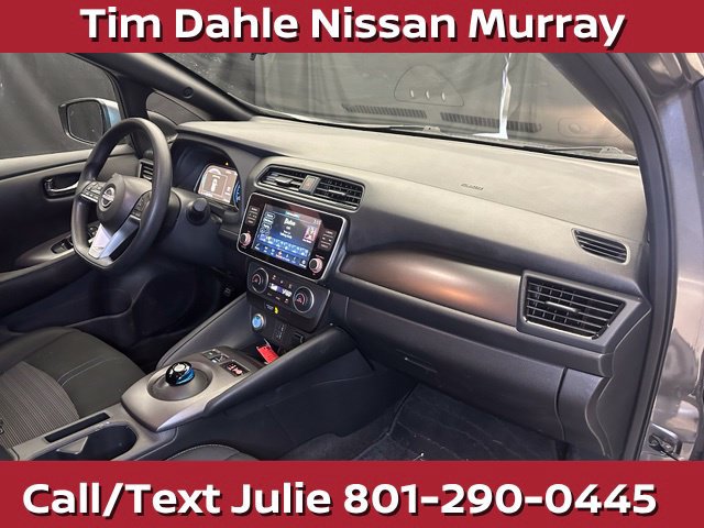 Used 2025 Nissan Leaf S FWD image 17