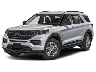 Used 2024 Ford Explorer XLT w/ Equipment Group 202A