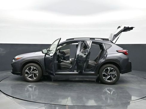 Used 2024 Subaru Crosstrek 2.0i Premium image 34