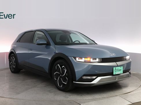 Used 2024 Hyundai Ioniq 5 SEL image 4