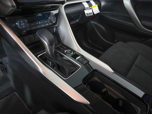 New 2026 Mitsubishi Eclipse Cross SE AWD/4WD image 10
