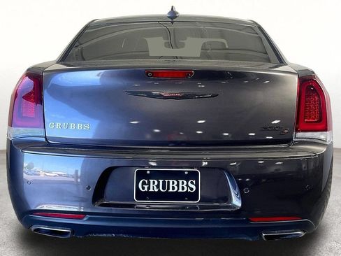 Used 2023 Chrysler 300 S RWD image 5