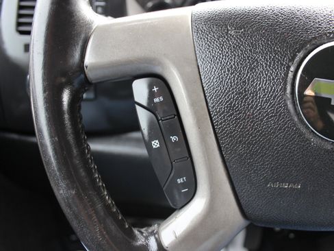 Used 2008 Chevrolet Silverado 2500 LT w/ 1LT Convenience Package image 24