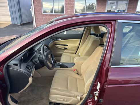 Used 2012 Honda Accord LX image 10
