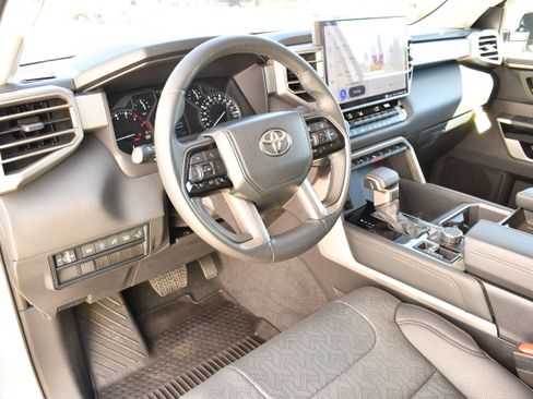 Used 2023 Toyota Tundra Limited AWD/4WD image 16