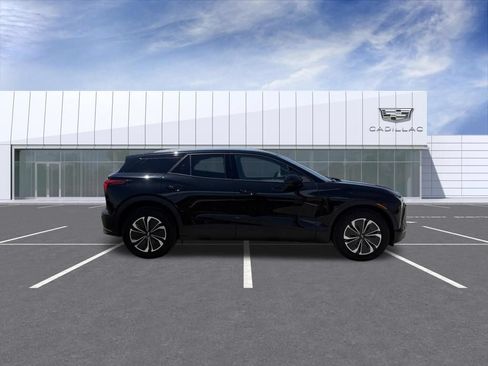 Used 2024 Chevrolet Blazer EV LT AWD/4WD image 2