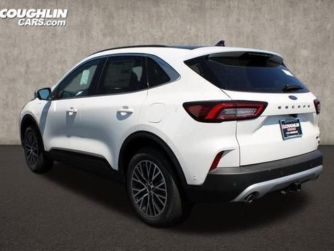 New 2024 Ford Escape SE w/ PHEV Premium Package image 9