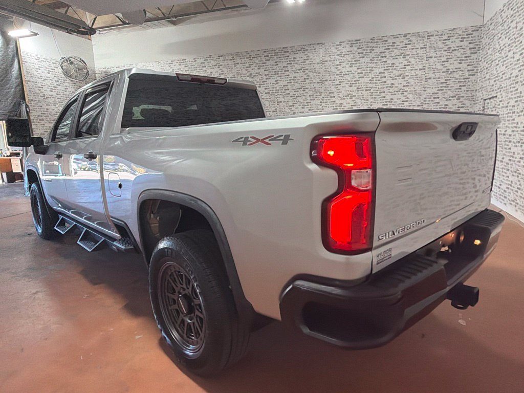 Used 2021 Chevrolet Silverado 2500 Custom w/ Custom Value Package AWD/4WD image 5