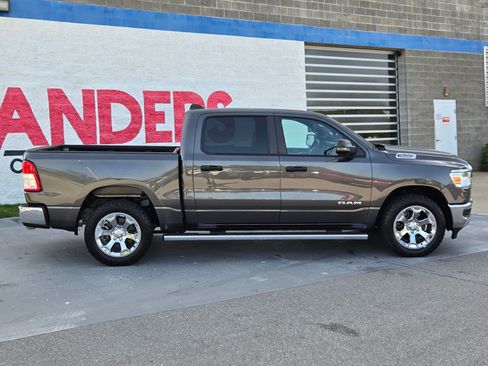Used 2023 RAM 1500 Big Horn AWD/4WD image 7