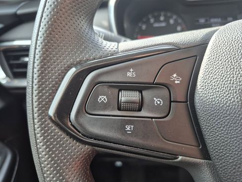 Used 2022 Chevrolet TrailBlazer LT w/ Convenience Package image 13