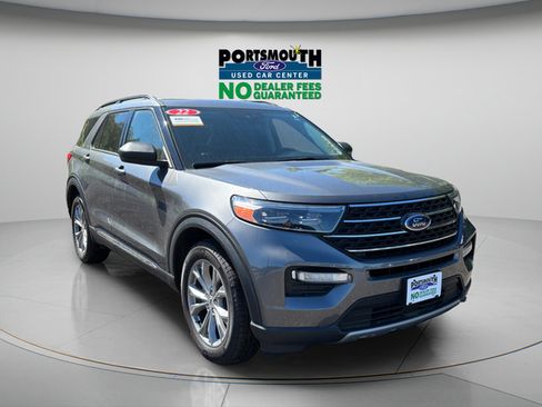 Used 2022 Ford Explorer XLT w/ Equipment Group 202A AWD/4WD image 24