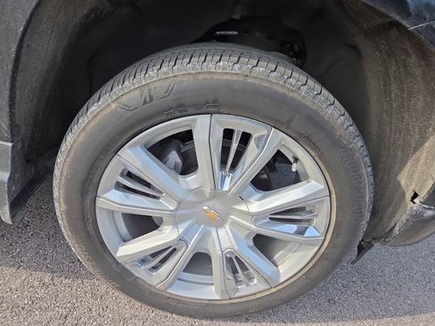 Used 2023 Chevrolet Silverado 1500 High Country w/ High Country Premium Package image 2