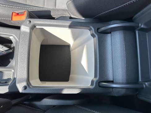 New 2025 Volkswagen Taos SE image 19