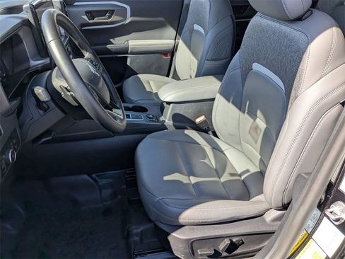Used 2025 Ford Bronco Sport Badlands image 21