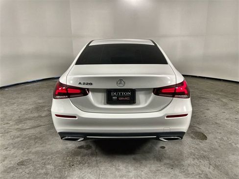 Used 2022 Mercedes-Benz A 220 image 7