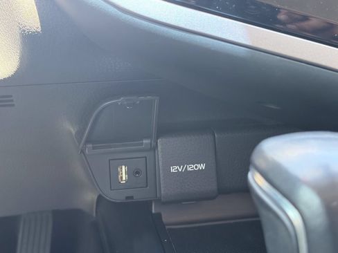 Certified 2018 Toyota Camry SE w/ Moonroof Package FWD image 30