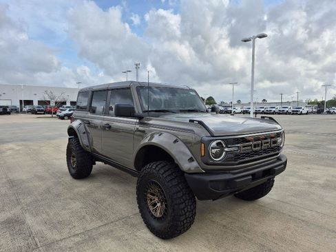 New 2025 Ford Bronco 4-Door image 13