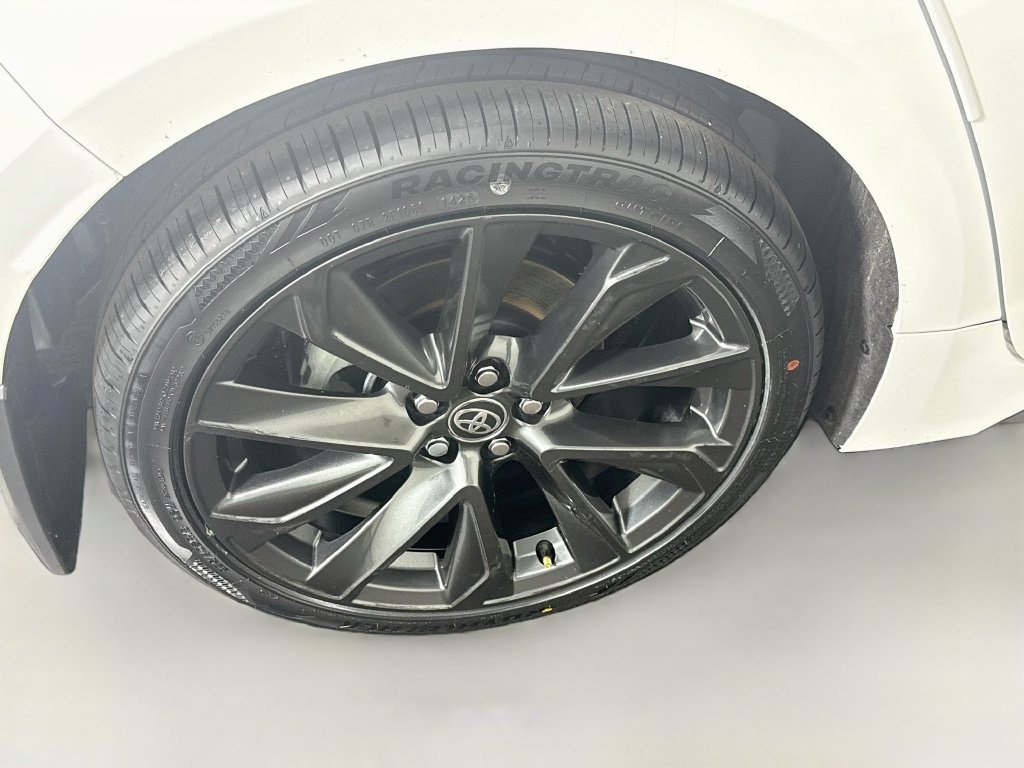 Used 2026 Toyota Corolla SE FWD image 32
