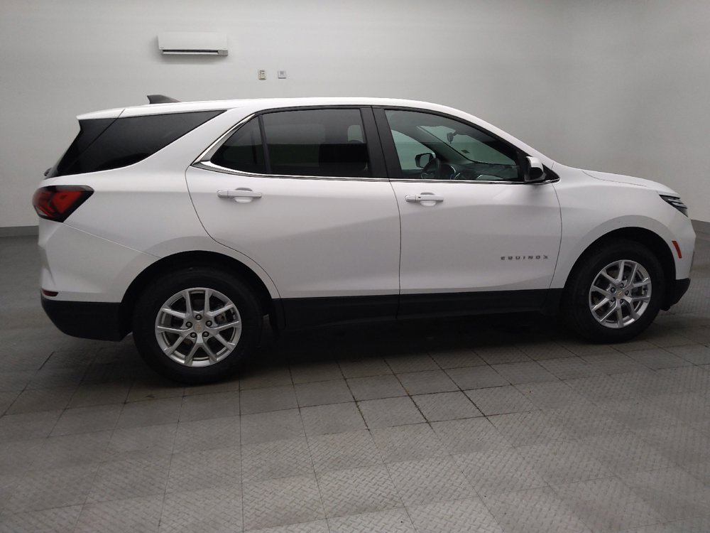 Used 2023 Chevrolet Equinox LT w/ Driver Convenience Package AWD/4WD image 10