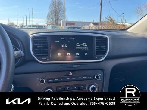 Used 2021 Kia Sportage LX image 11