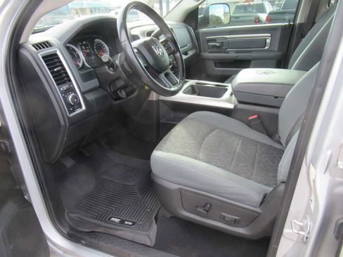 Used 2018 RAM 3500 Big Horn image 23