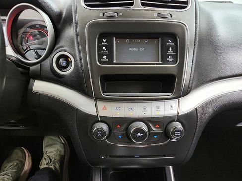 Used 2019 Dodge Journey SE w/ Premium Group FWD image 18